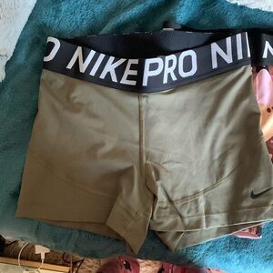 Nike pro Green shorts